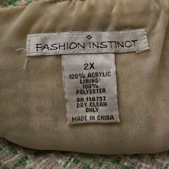 FASHION INSTINCT JACKET AND SKIRT SUIT. JACKET SIZE 22 AND SKIRT SIZE 2X GREEN - Picture 5 of 8